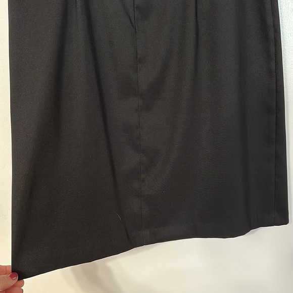 Beautiful AGB Sleeveless Dress - Picture 8 of 8